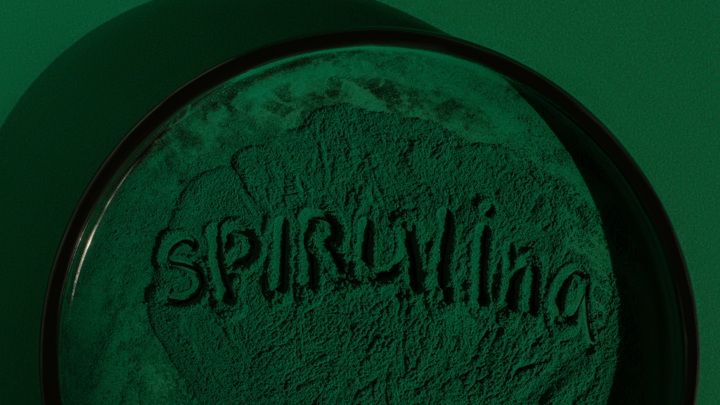 Spirulina: Um Superalimento do Mar para Uma Vida Mais&nbsp;Saudável